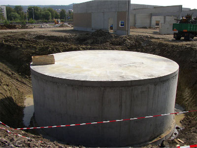 Nádrže stabilního hasícího zařízení s podpěrným sloupem KAUFLAND Nymburk